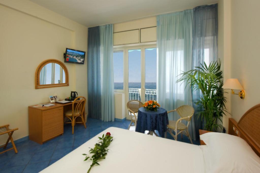 Hotel Pensione Reale Maiori Bilik gambar
