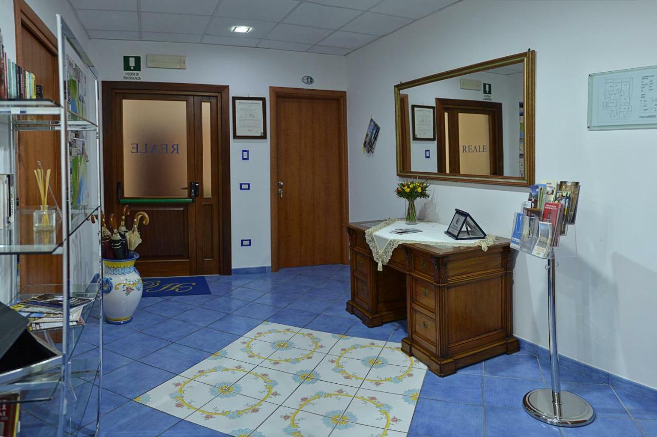 Hotel Pensione Reale Maiori Luaran gambar